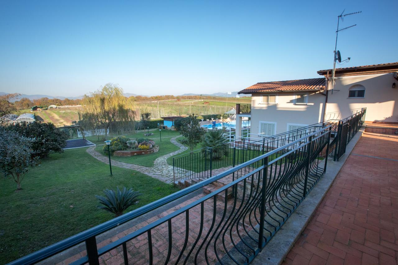 Tenuta Gran Paradiso Hotel Palombara Sabina Ngoại thất bức ảnh